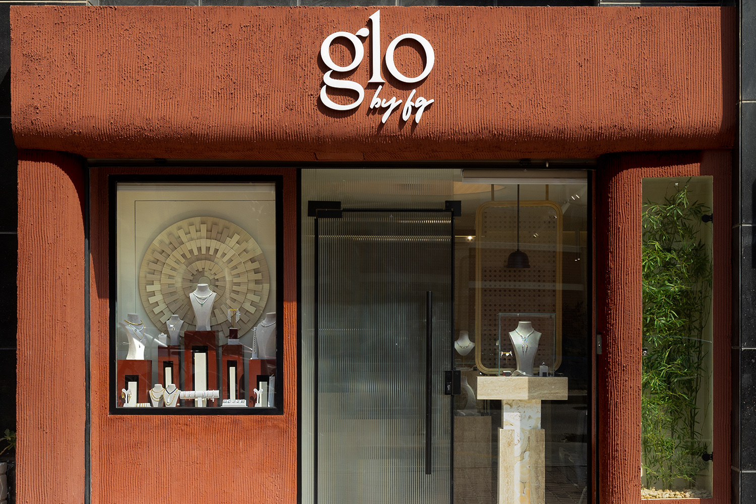 Glo by FG jewellery store – exterior façade